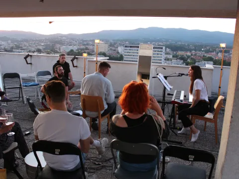 Ne zaboravi pokriti stopala